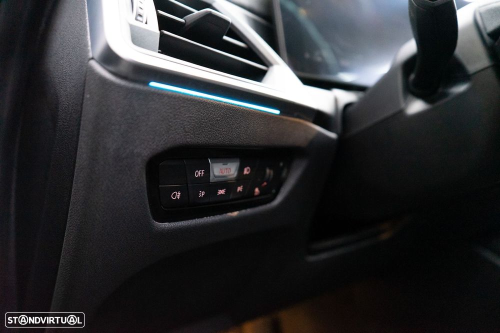 BMW 320 e Pack M Auto - 26