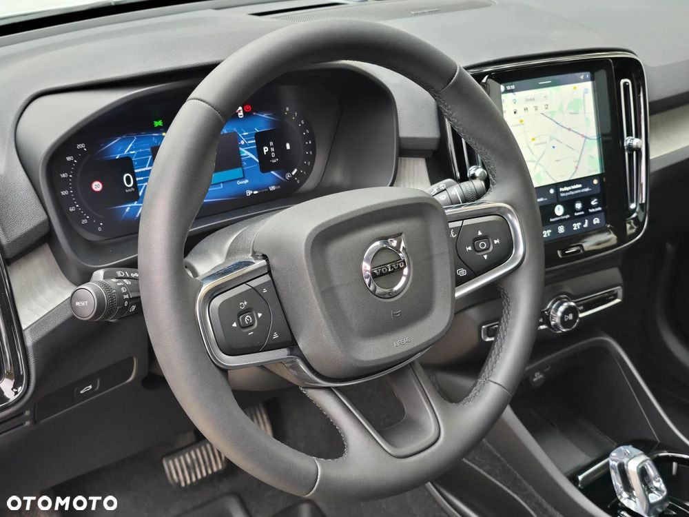 Volvo XC 40 B5 B AWD Inscription - 6