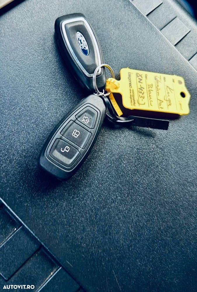 Ford Kuga 1.5 EcoBoost 4WD Titanium - 18