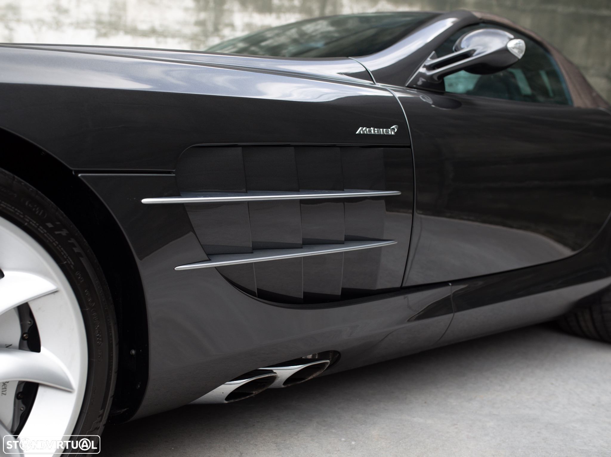 Mercedes-Benz SLR McLaren Roadster - 17
