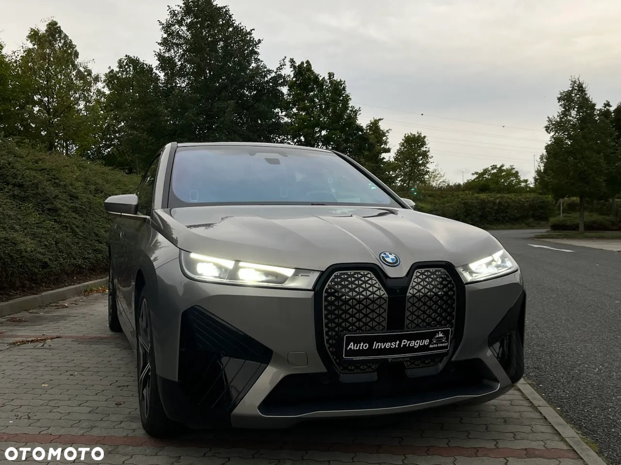 BMW iX xDrive40 - 13