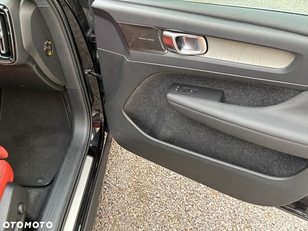 Volvo XC 40 T5 Plug-In Hybrid Inscription - 34