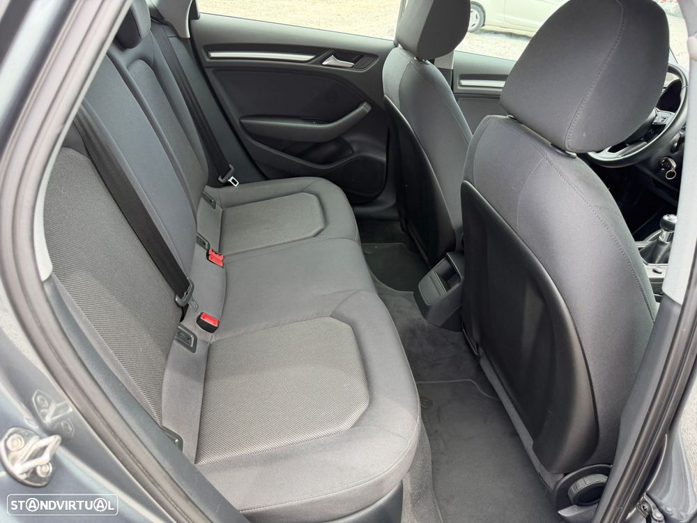 Audi A3 Sportback 1.6 TDI - 14
