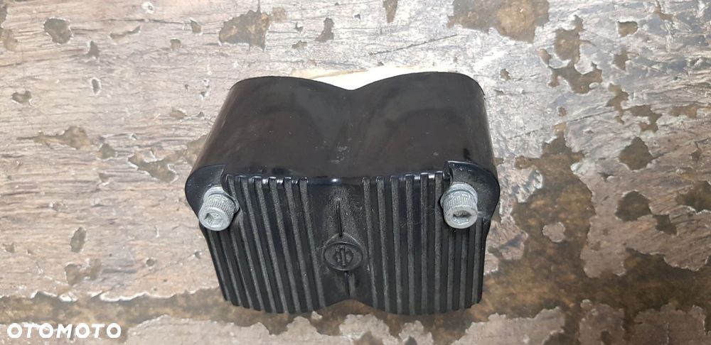 Pokrywa osłona cewki Harley Dyna FLD Switchback 31657-12 - 2