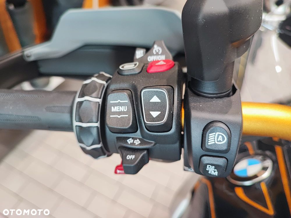 BMW R - 12