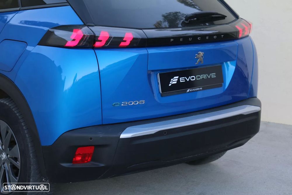 Peugeot e-2008 Style - 6