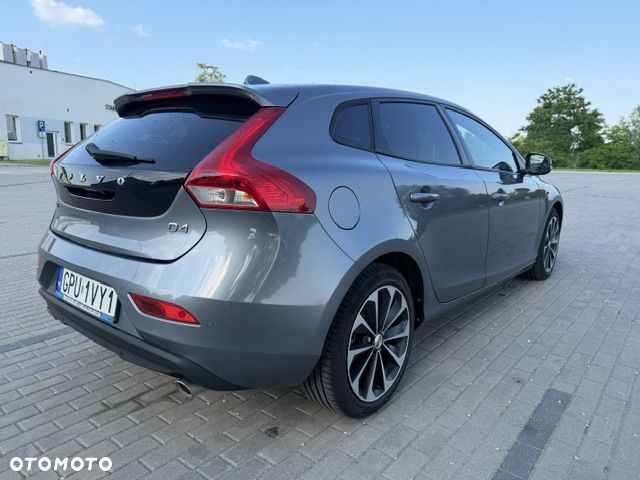 Volvo V40 D4 Drive-E Momentum - 5