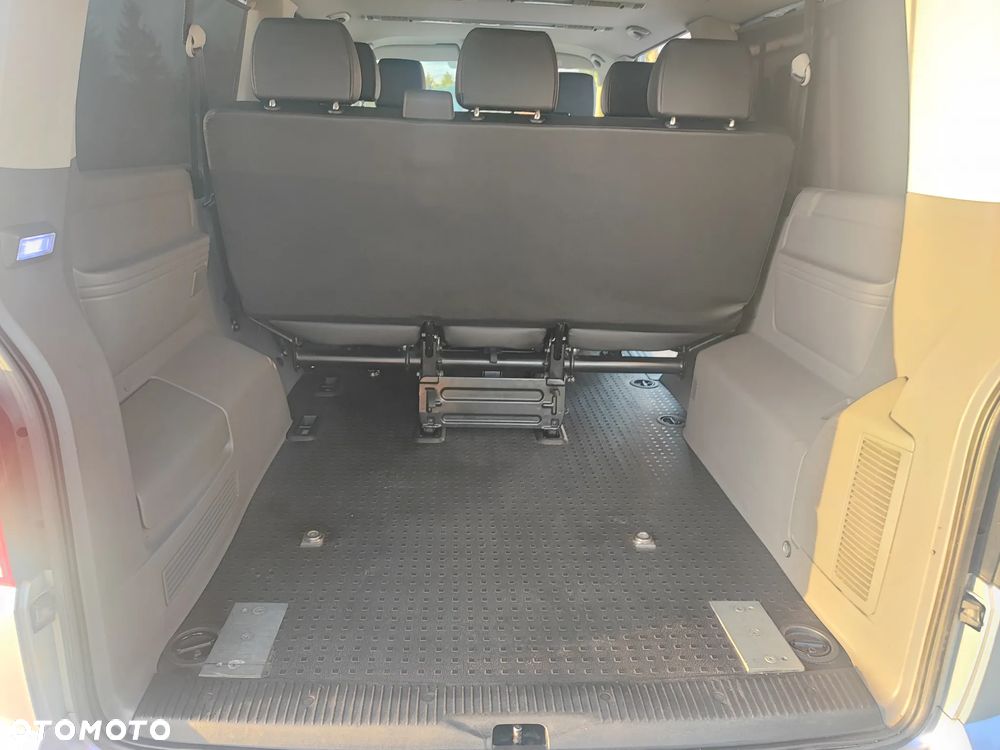 Volkswagen Caravelle 2.0 TDI L2 Highline 4Motion DSG - 20