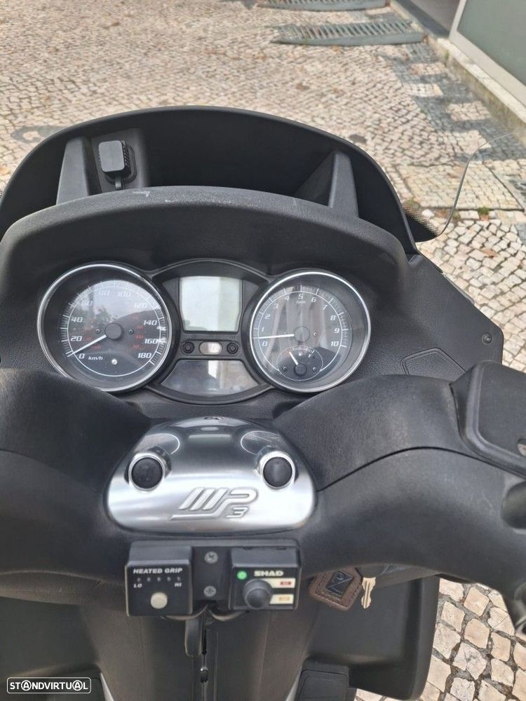 Piaggio MP3 500 - 4