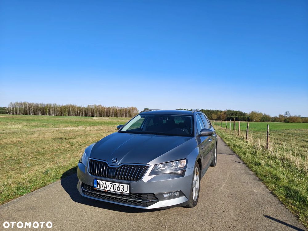 Skoda Superb 2.0 TDI Style DSG - 2