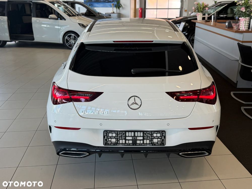 Mercedes-Benz CLA 200 AMG Line 7G-DCT - 8
