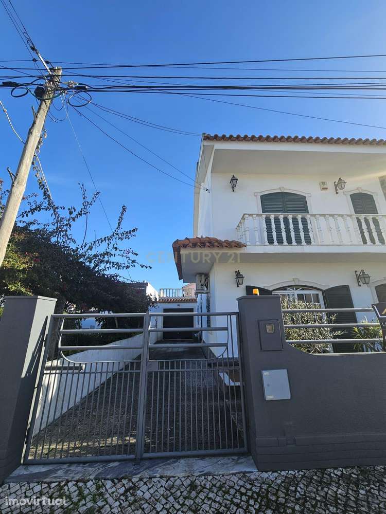 Moradia T4 - Amora, Seixal - Oportunidade Única! - Grande imagem: 3/18