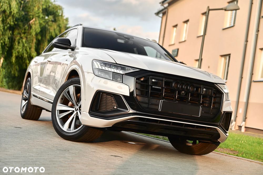 Audi Q8 - 2