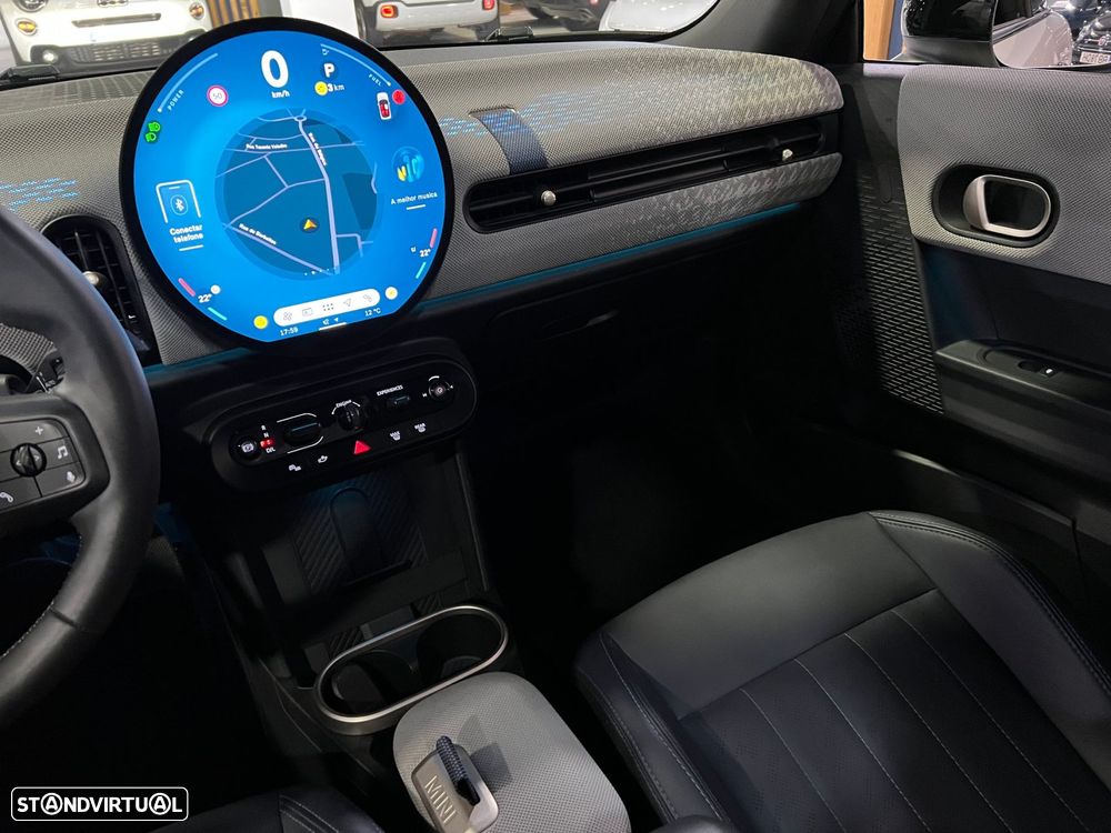 MINI 3 Portas Cooper C Favoured S - 26