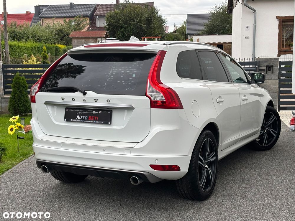 Volvo XC 60 D4 AWD Geartronic RDesign - 10