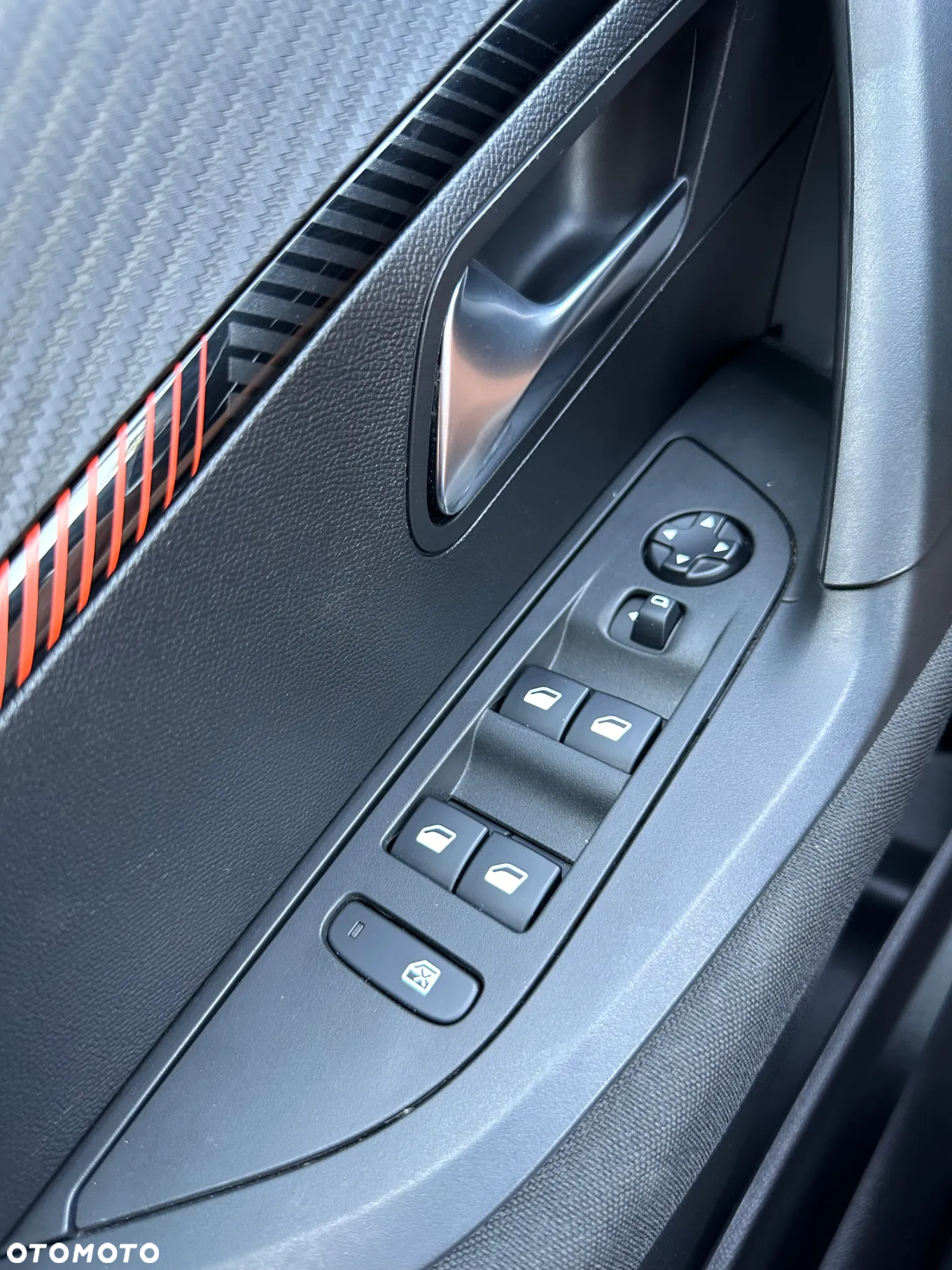 Peugeot 2008 PureTech 100 Style - 29