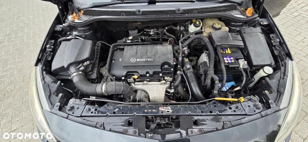 Opel Astra 2012