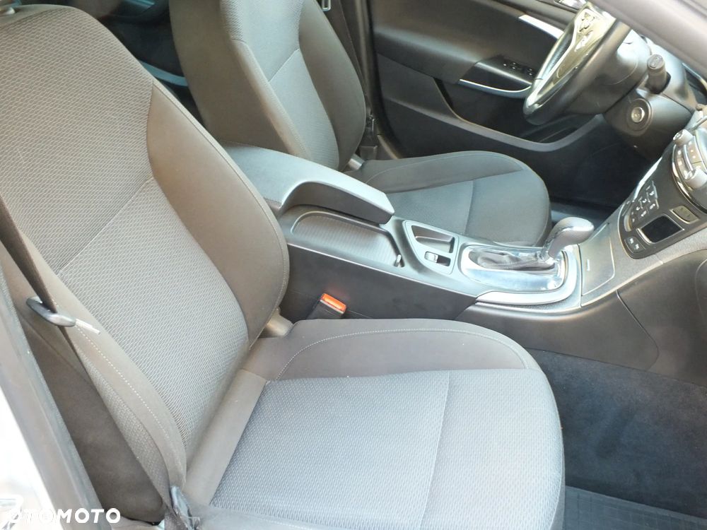 Opel Insignia - 16