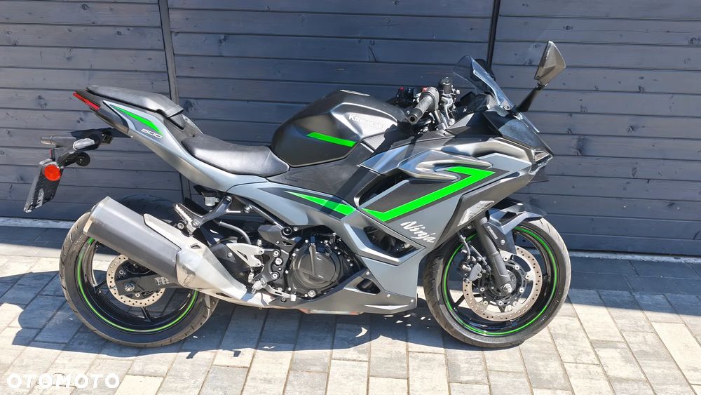 Kawasaki Ninja 500 - 9