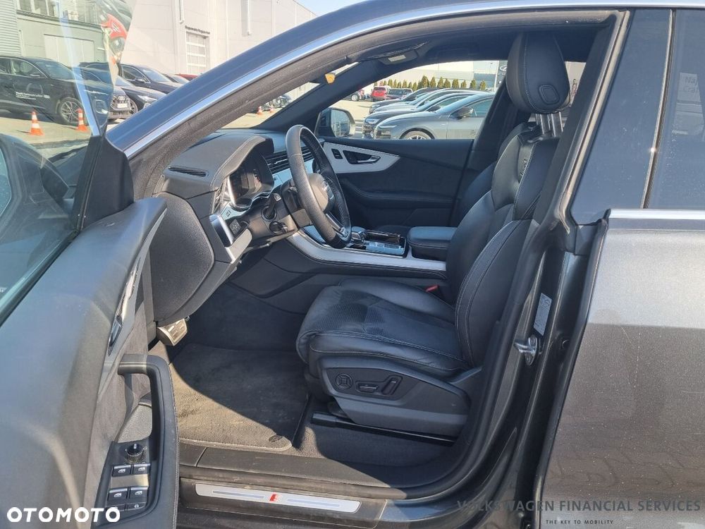 Audi Q8 55 TFSI mHEV Quattro Tiptronic - 10