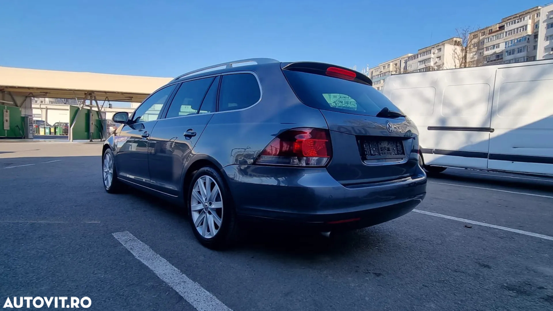 Volkswagen Golf 1.6 TDI BlueMotion Technology DPF Highline - 3
