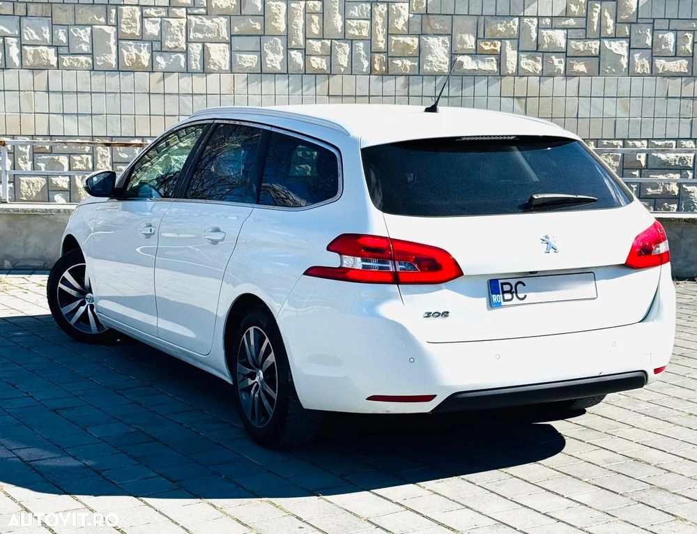 Peugeot 308 PureTech 130 GPF Stop & Start Allure - 6