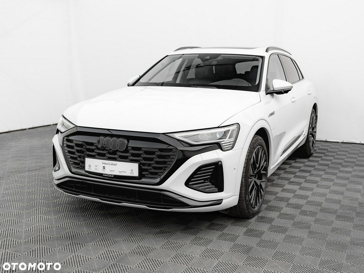Audi Q8 e-tron 55 114kWh Quattro S Line - 3