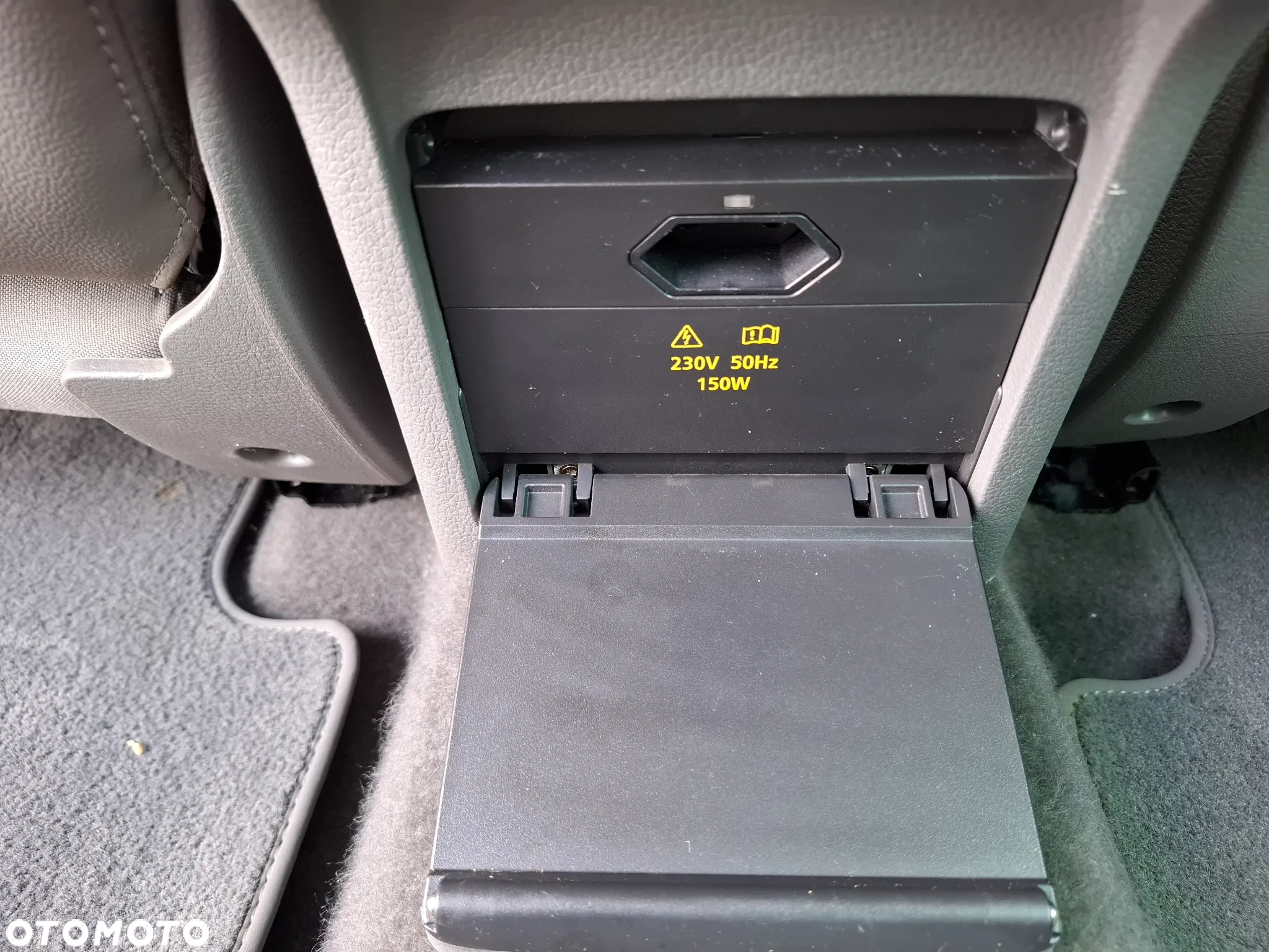 Volkswagen Sharan 2.0 TDI Highline DSG - 20