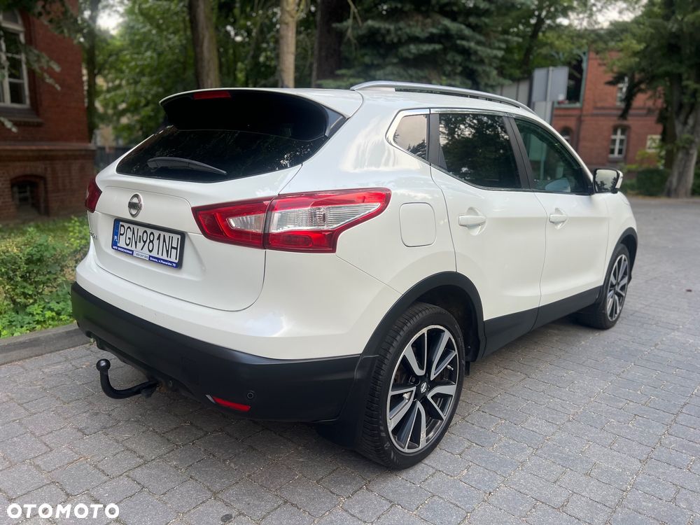 Nissan Qashqai 1.6 DCi Xtronic TEKNA - 19