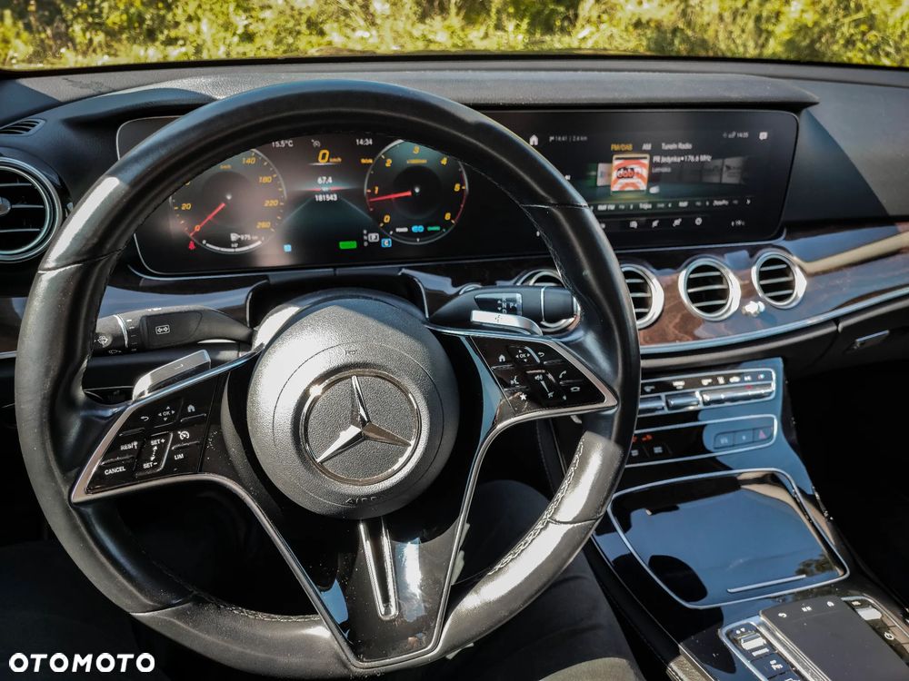 Mercedes-Benz Klasa E 220 d 4-Matic Avantgarde - 16
