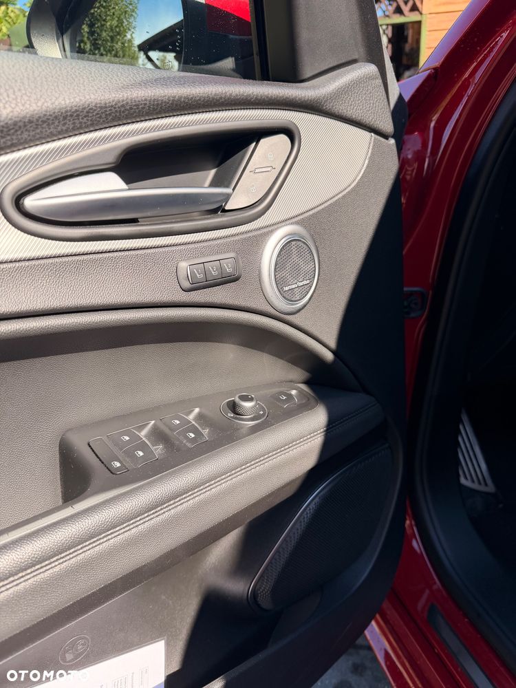 Alfa Romeo Stelvio 2.0 Turbo Veloce Q4 - 10