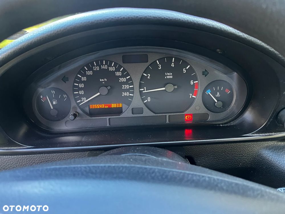 BMW Seria 3 - 12