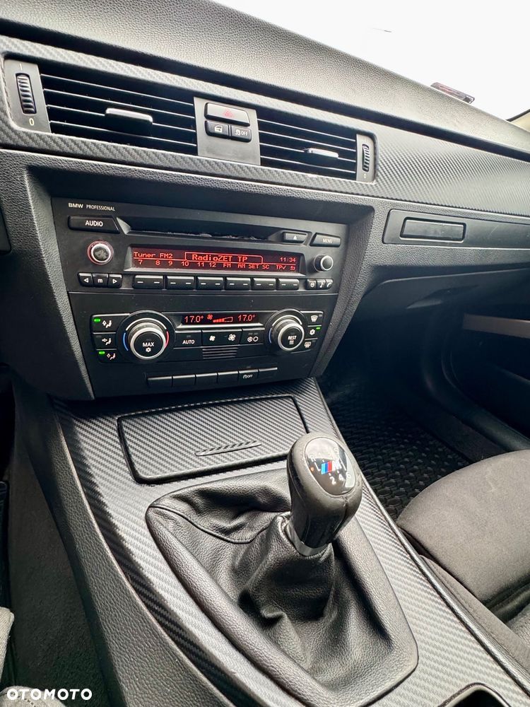 BMW Seria 3 318d Sport Line - 14