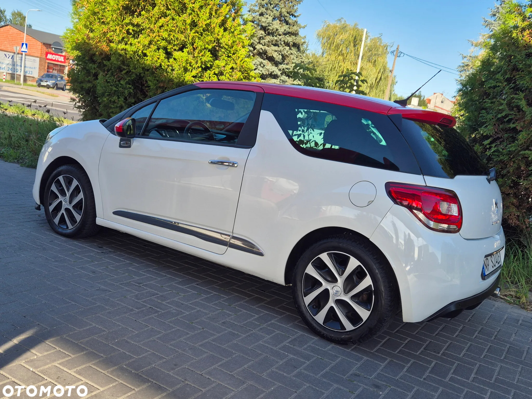 Citroën DS3 1.6 HDi SoChic - 8