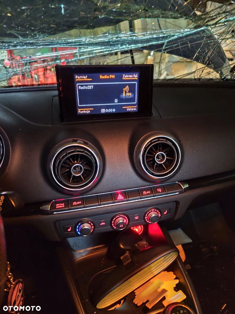 Audi A3 3-drzwiowe 2.0 TDI (clean diesel) Ambiente - 7