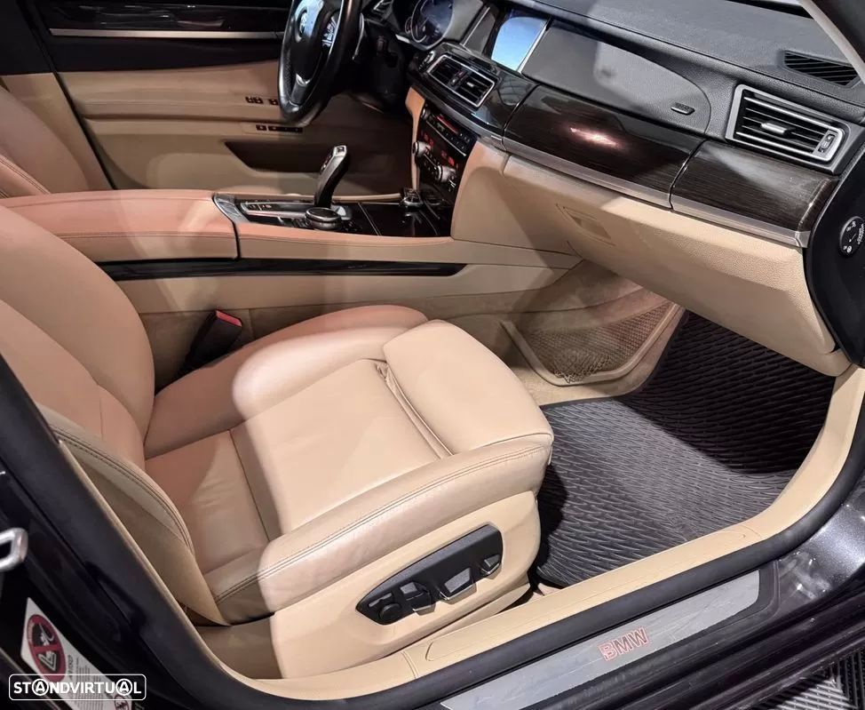 BMW 740 d — fotografia 27