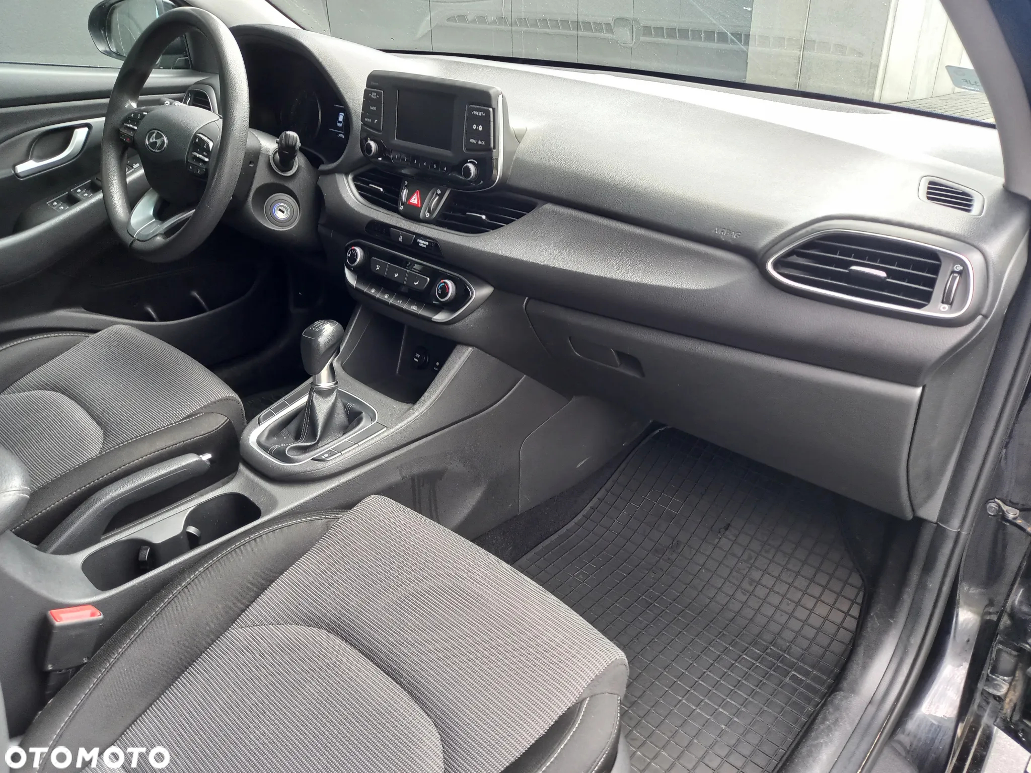 Hyundai i30 1.4 Classic + - 10