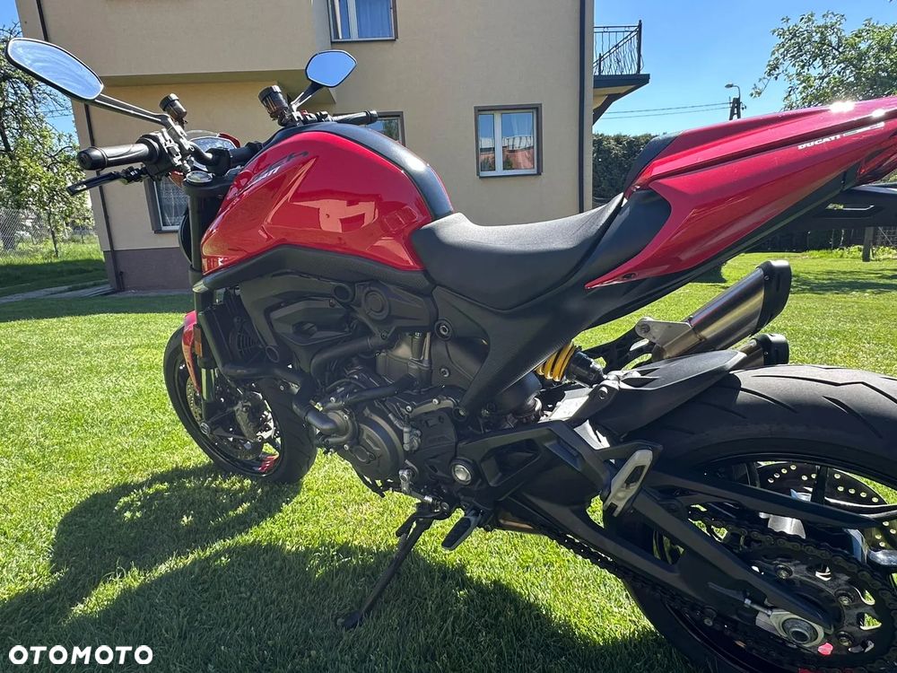 Ducati Monster - 10