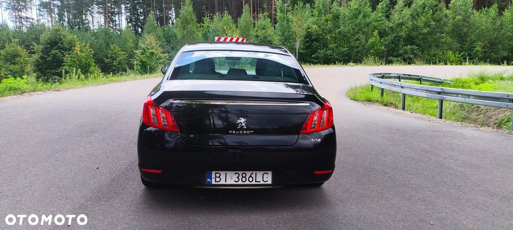 Peugeot 508 Hybrid4 - 13