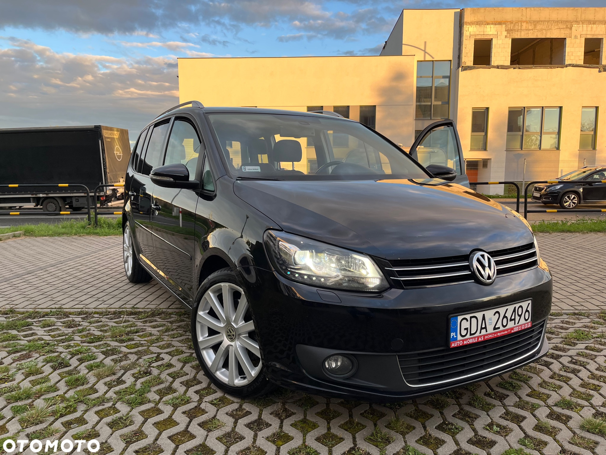 Volkswagen Touran 2.0 TDI DPF Highline - 15
