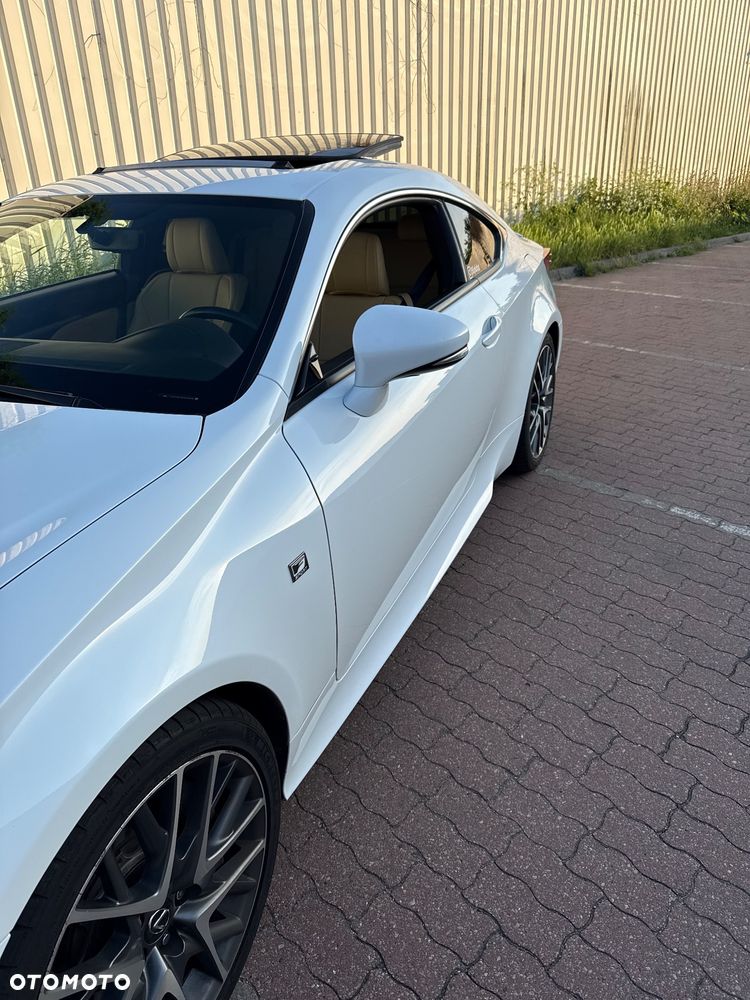 Lexus RC 200t / 300 F Sport - 9