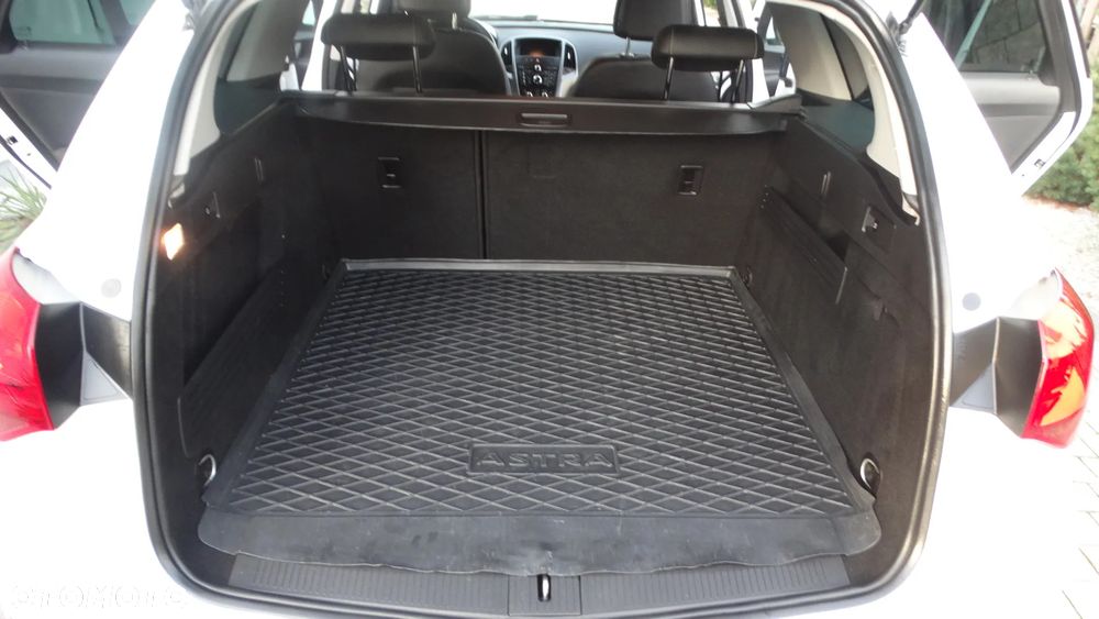 Opel Astra 1.4 Turbo Design Edition - 9