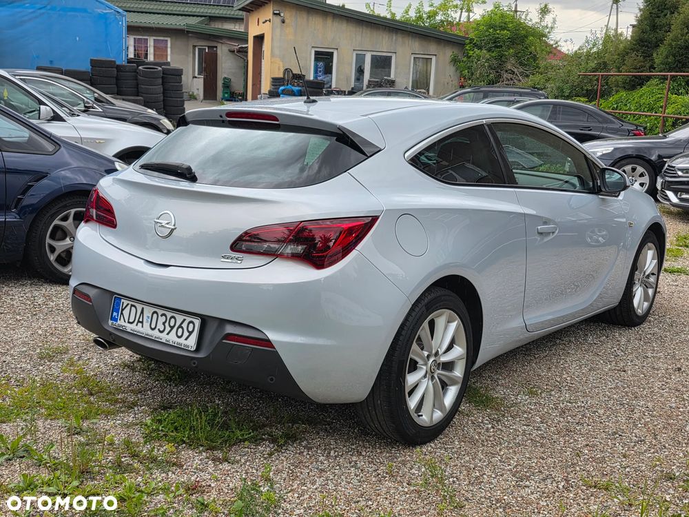 Opel Astra 1.4 Turbo - 4