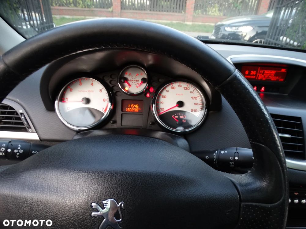 Peugeot 207 1.6 VTi Premium - 12