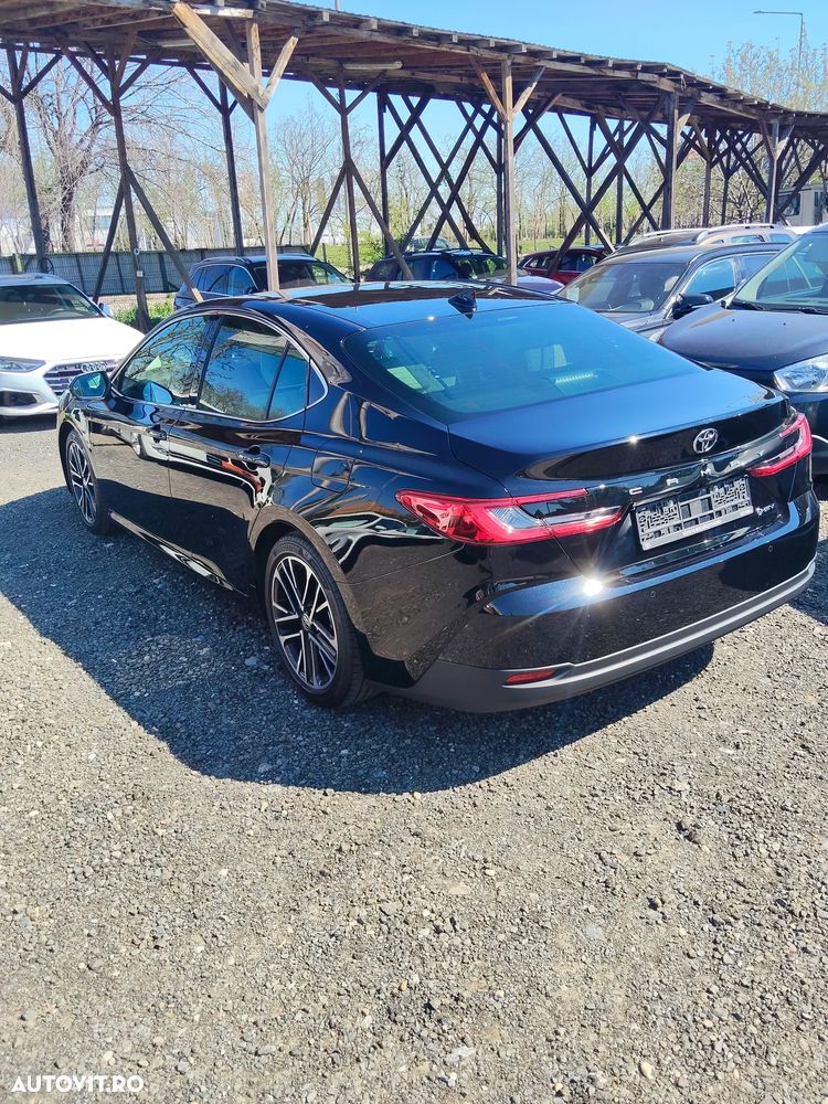 Toyota Camry 2.5 Business - 37