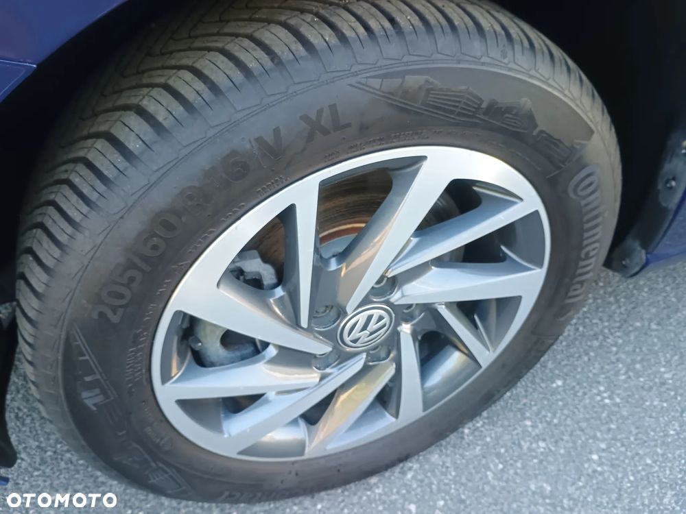 Volkswagen Touran 1.2 TSI (BlueMotion Technology) SOUND - 30