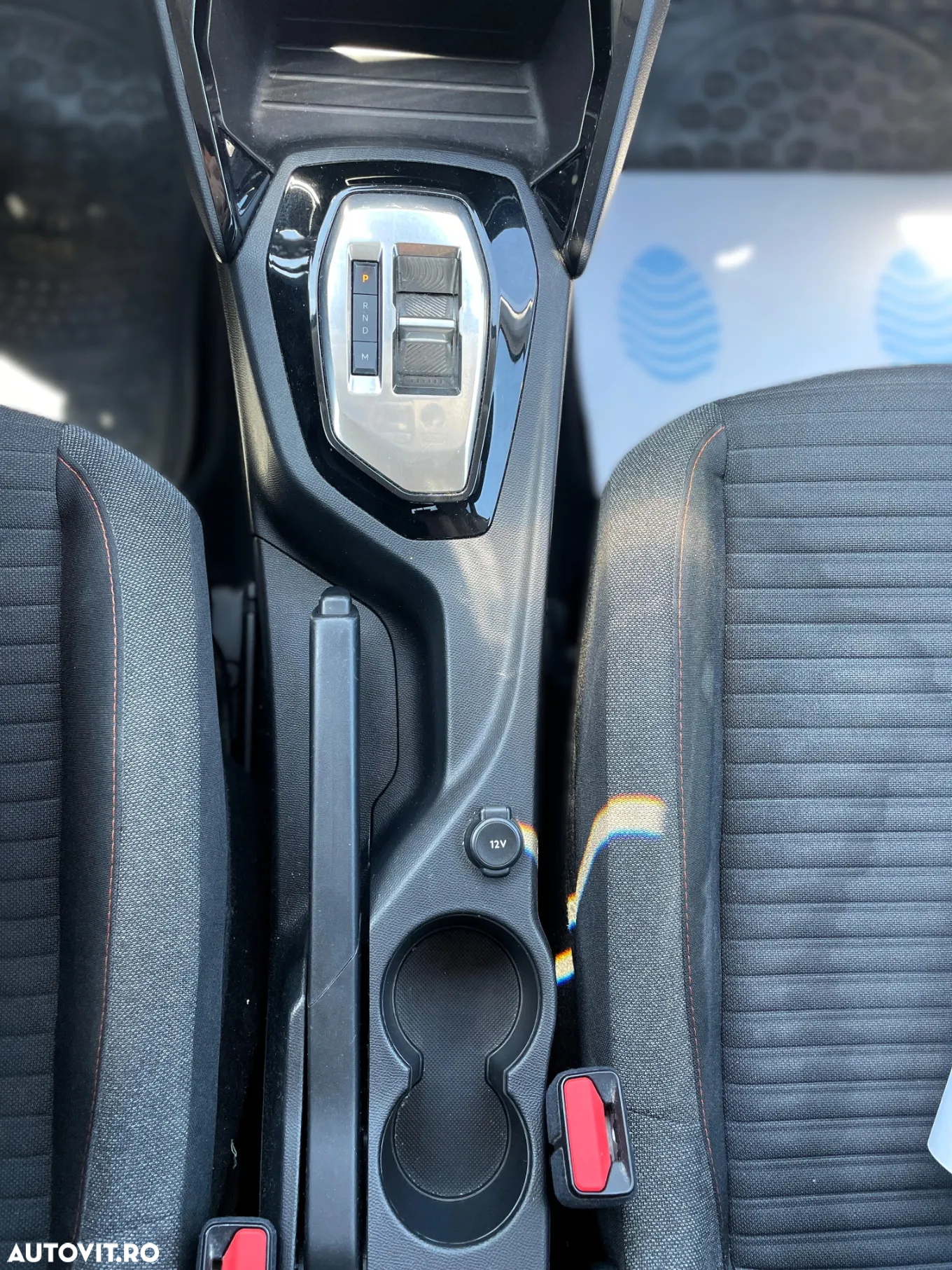 Peugeot 208 1.2 L PureTech STT EAT8 Active Pack - 14