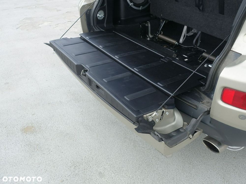 Mitsubishi Outlander 2.4 4WD Inform - 29