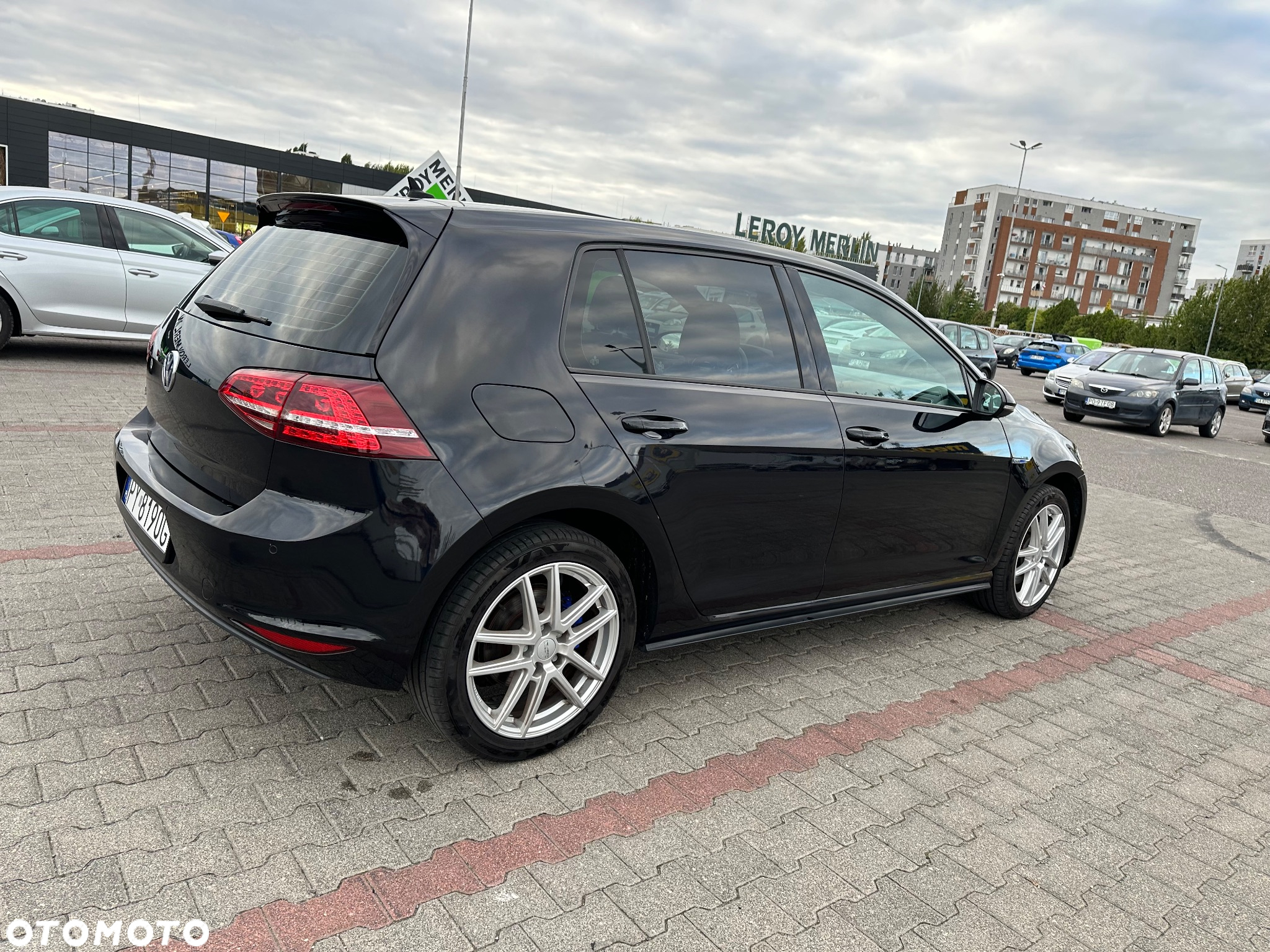 Volkswagen Golf - 12