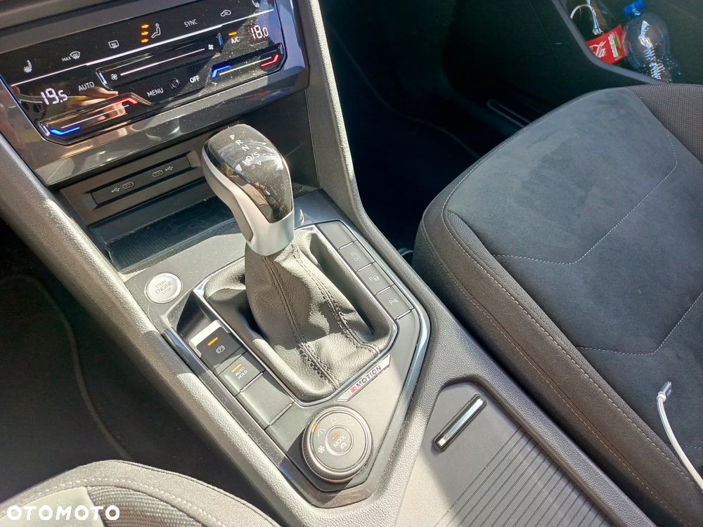 Volkswagen Tiguan 2.0 TDI SCR 4Mot Elegance DSG - 23